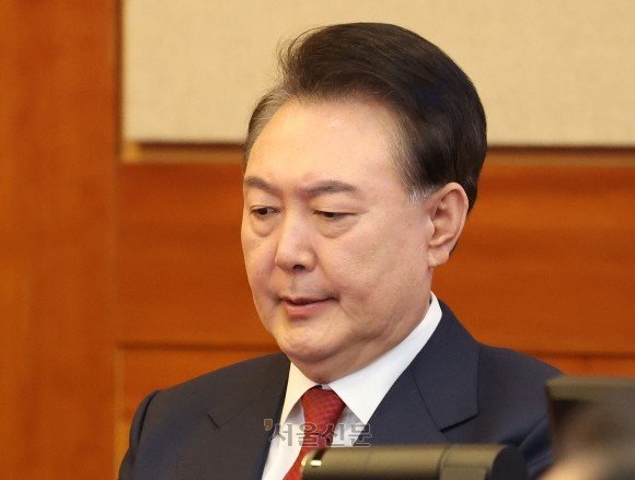 "노무현 때보다 180배 치열”… 尹 탄핵심판 방청 신청 7만명 돌파 | 인스티즈