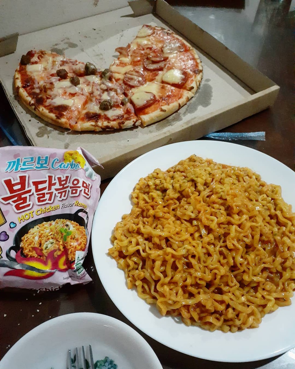 맵찔이들이 많이 먹는다는 까르보불닭볶음면....jpg | 인스티즈