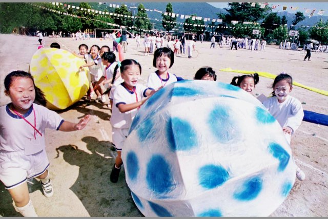 90년대 한국 초등학교 가을운동회 풍경 | 인스티즈