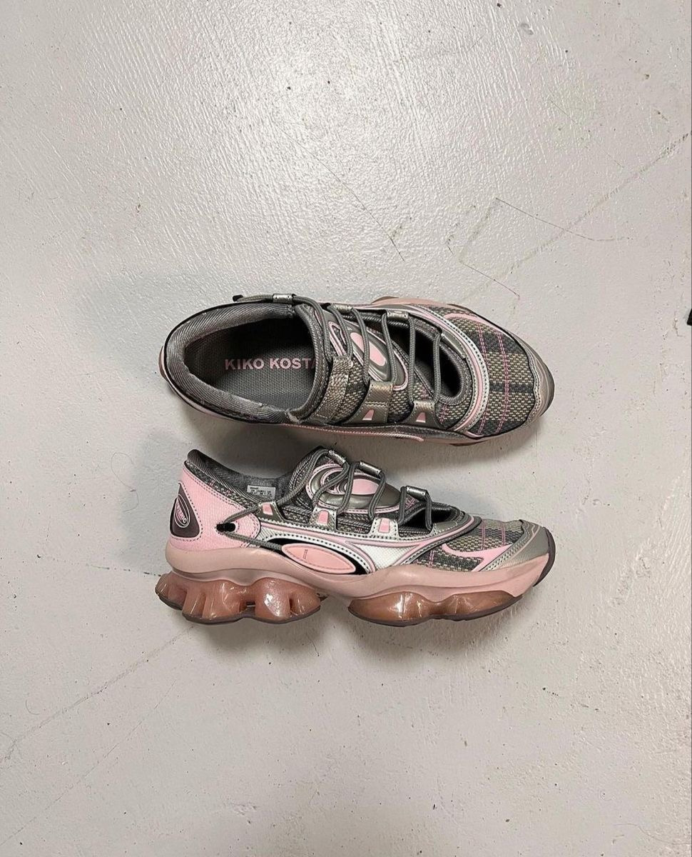 발 끝에서 피어나는 봄🌷 봄 내음 가득 담은 신발들 👟🩰 | 인스티즈