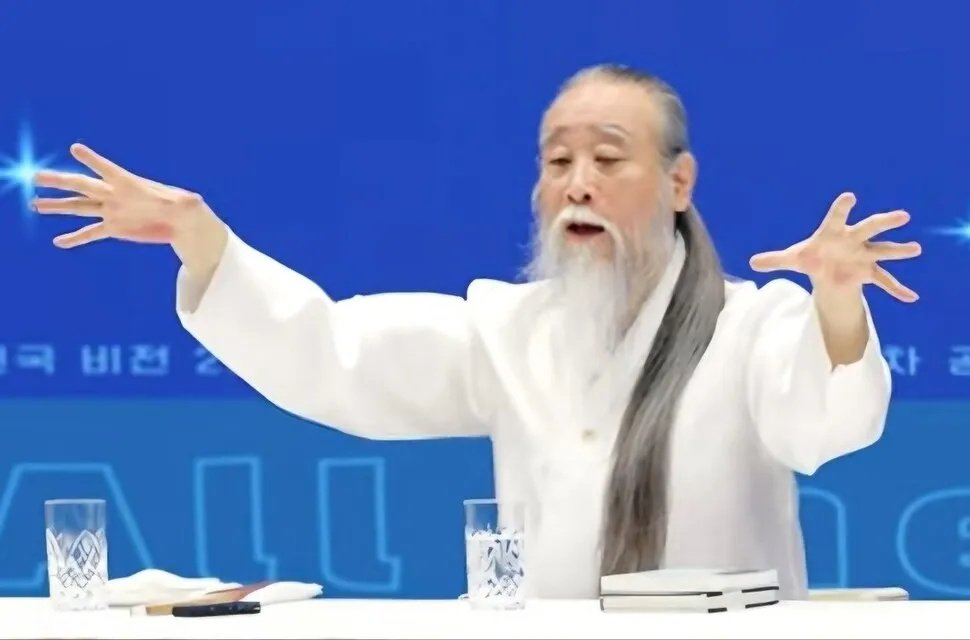 천공 "윤석열, 하느님이 점지한 지도자…내년 국운 열린다” | 인스티즈