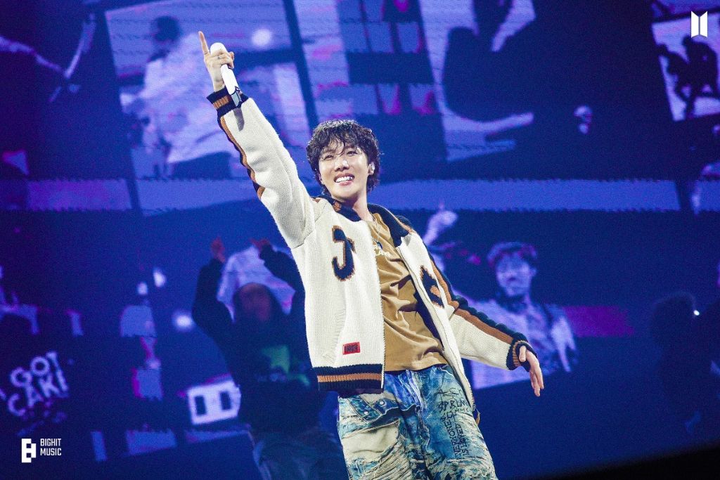방탄소년단 제이홉 솔로 콘서트 'HOPE ON THE STAGE in SEOUL' 현장 포토 스케치 | 인스티즈