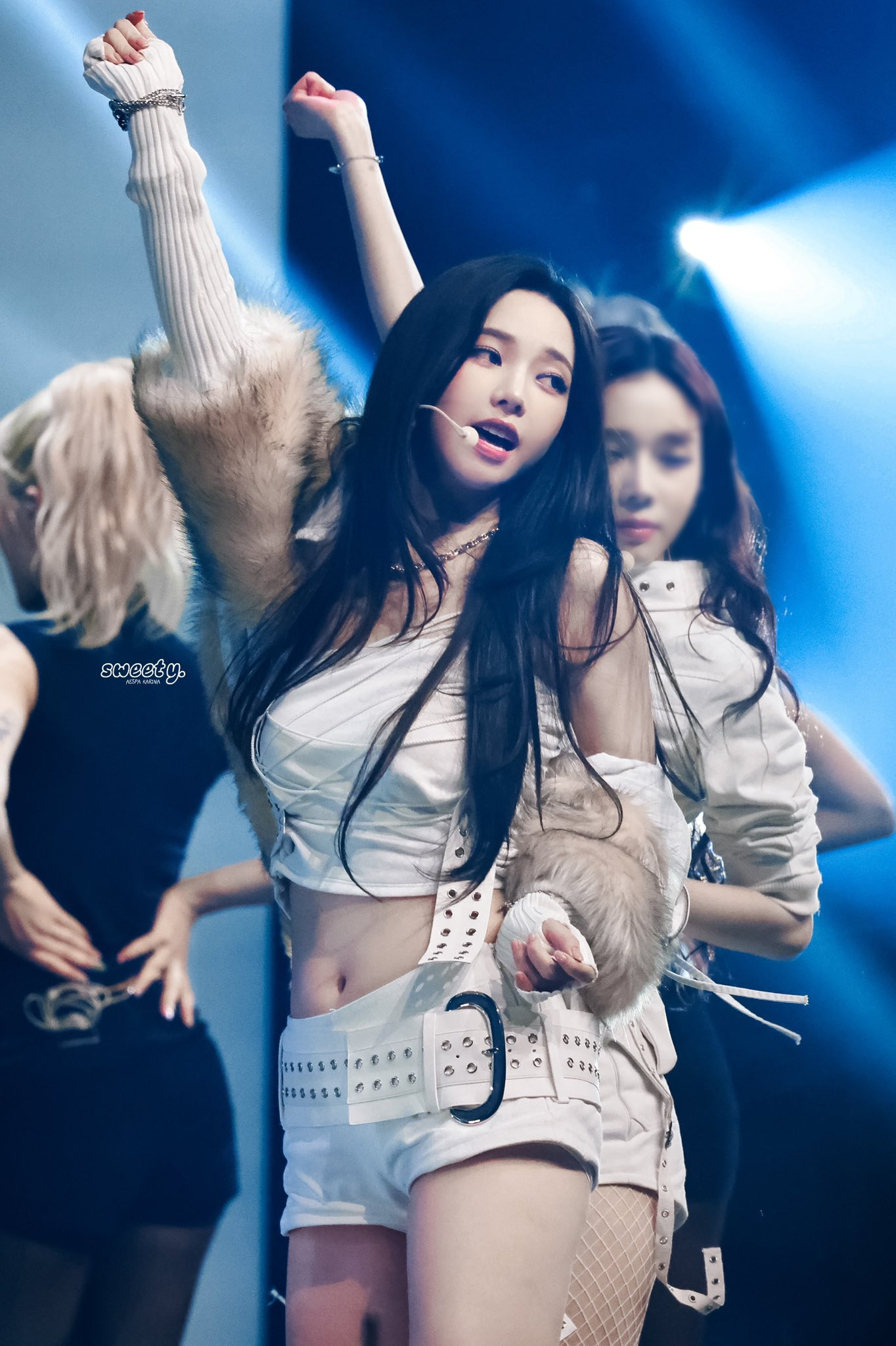 (스압)쫌 많이 예쁜 에스파 카리나.jpgif | 인스티즈