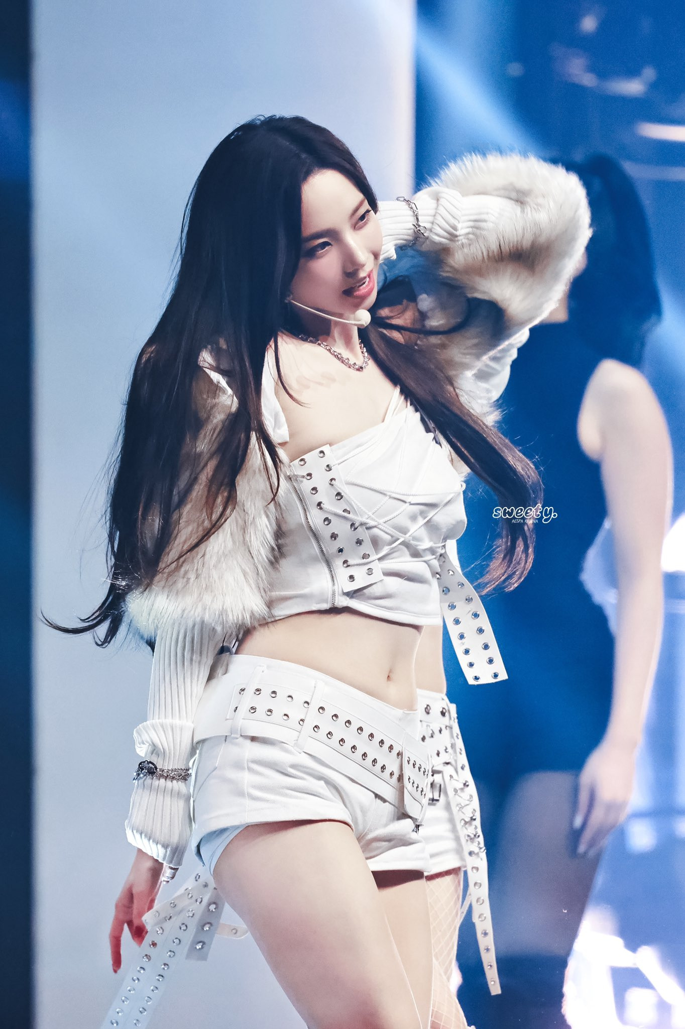 (스압)쫌 많이 예쁜 에스파 카리나.jpgif | 인스티즈