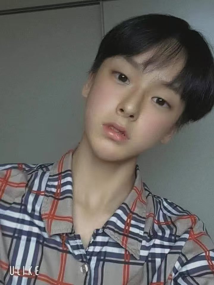 페북스타였다는 SM 남자연습생 오현준 과사들 | 인스티즈