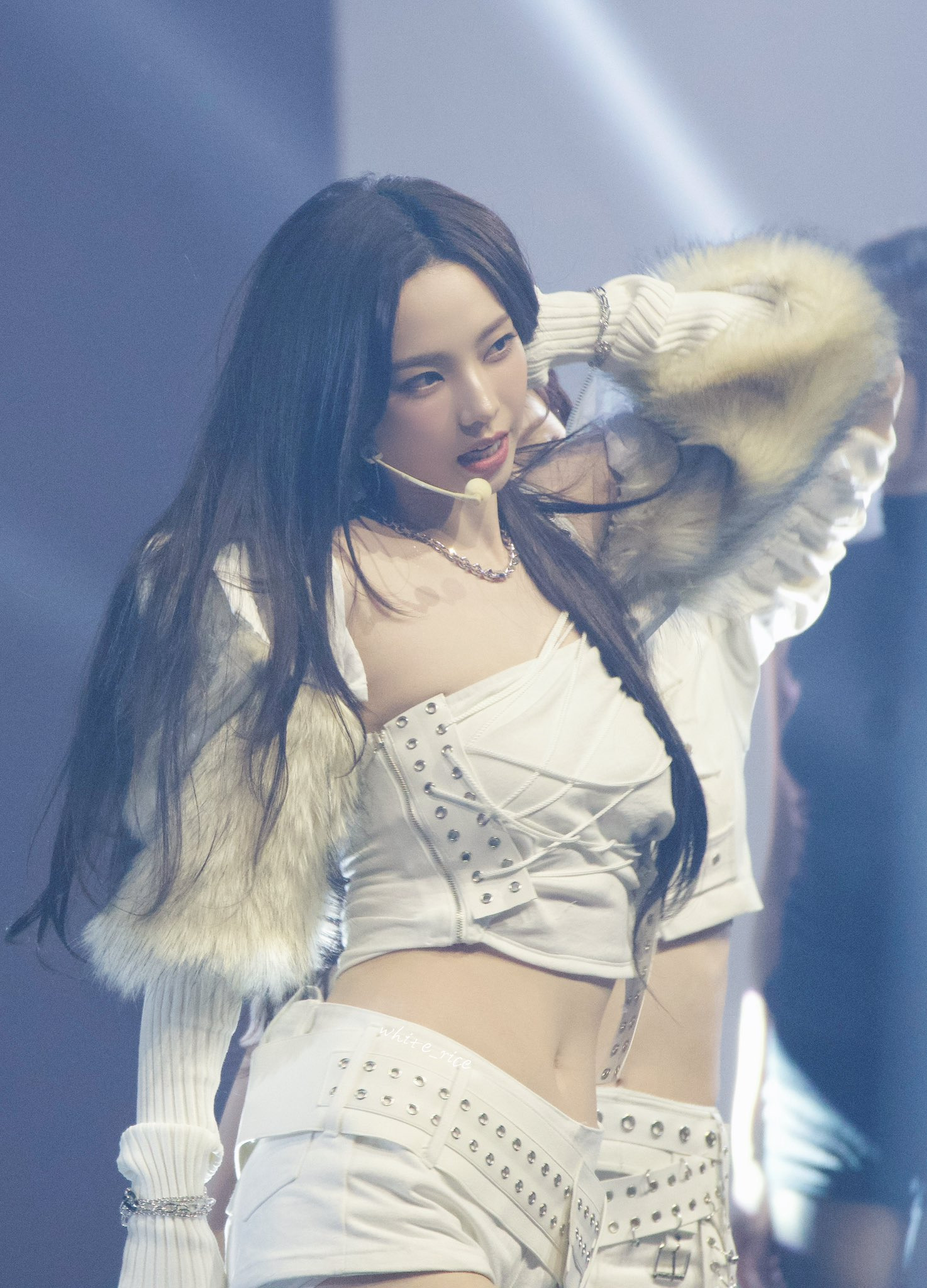 (스압)쫌 많이 예쁜 에스파 카리나.jpgif | 인스티즈