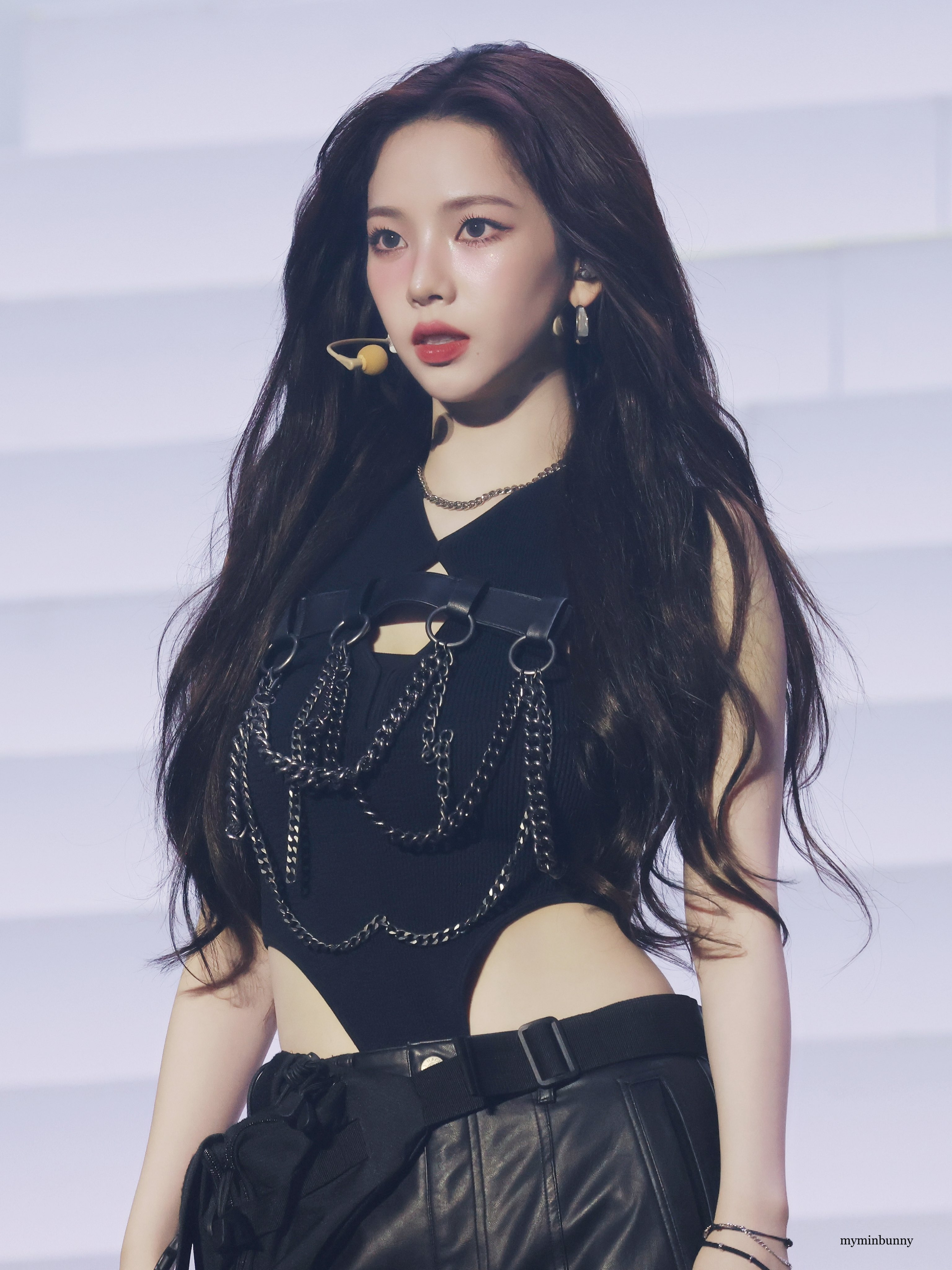 (스압)쫌 많이 예쁜 에스파 카리나.jpgif | 인스티즈