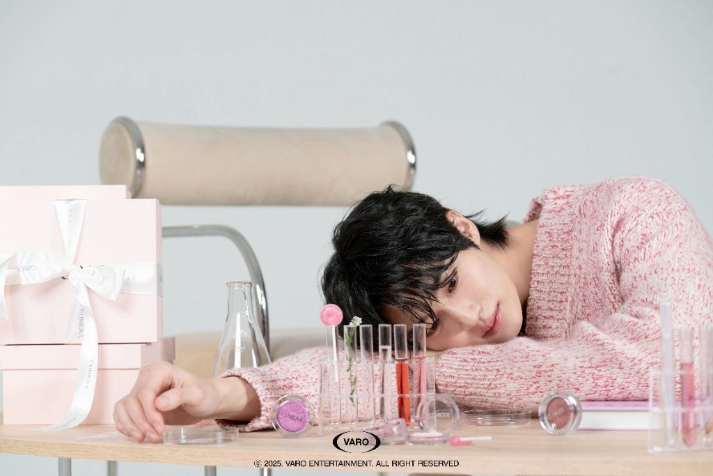 변우석 x 크리니크 봄 화보🌷비하인드 포토 | 인스티즈