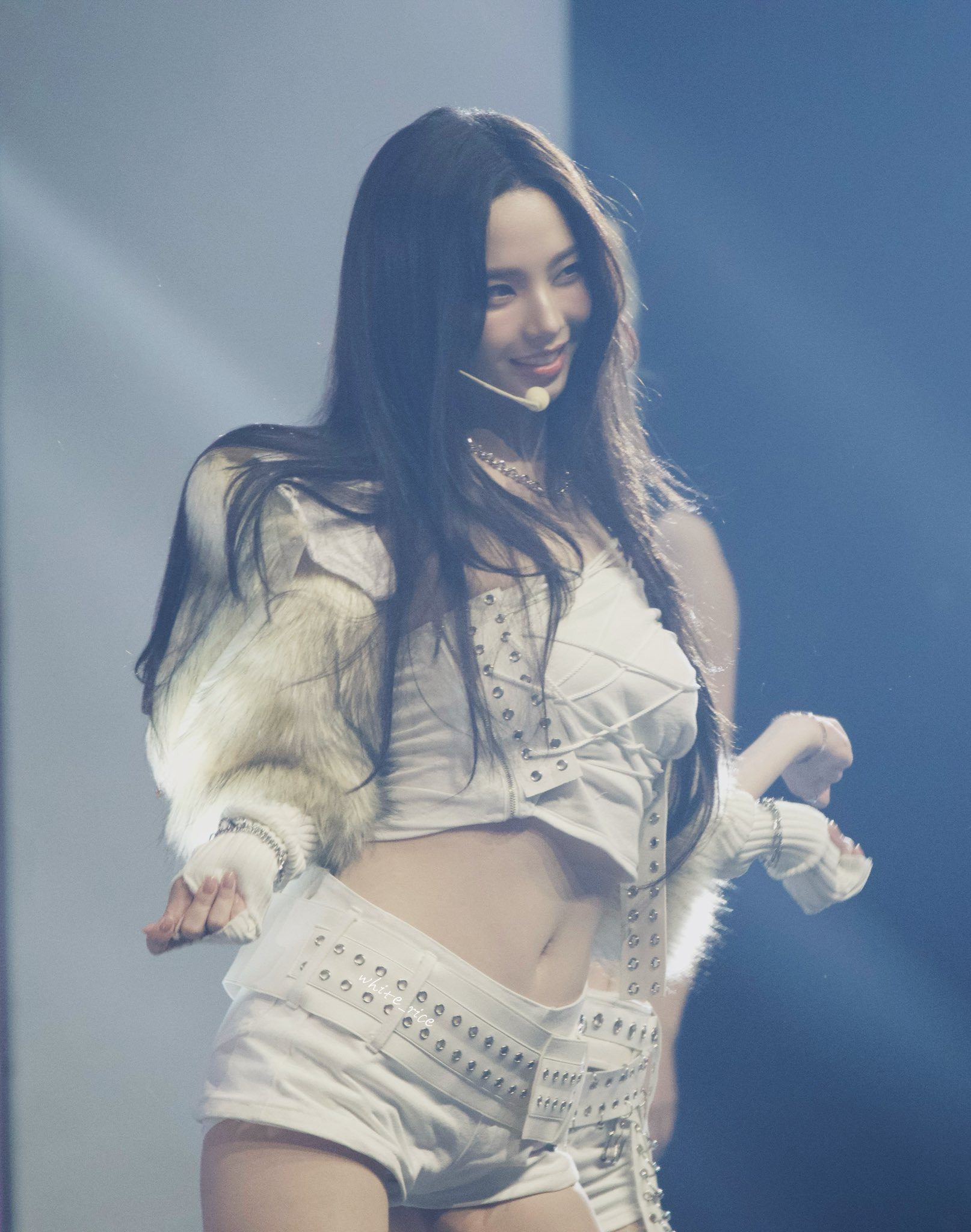 (스압)쫌 많이 예쁜 에스파 카리나.jpgif | 인스티즈