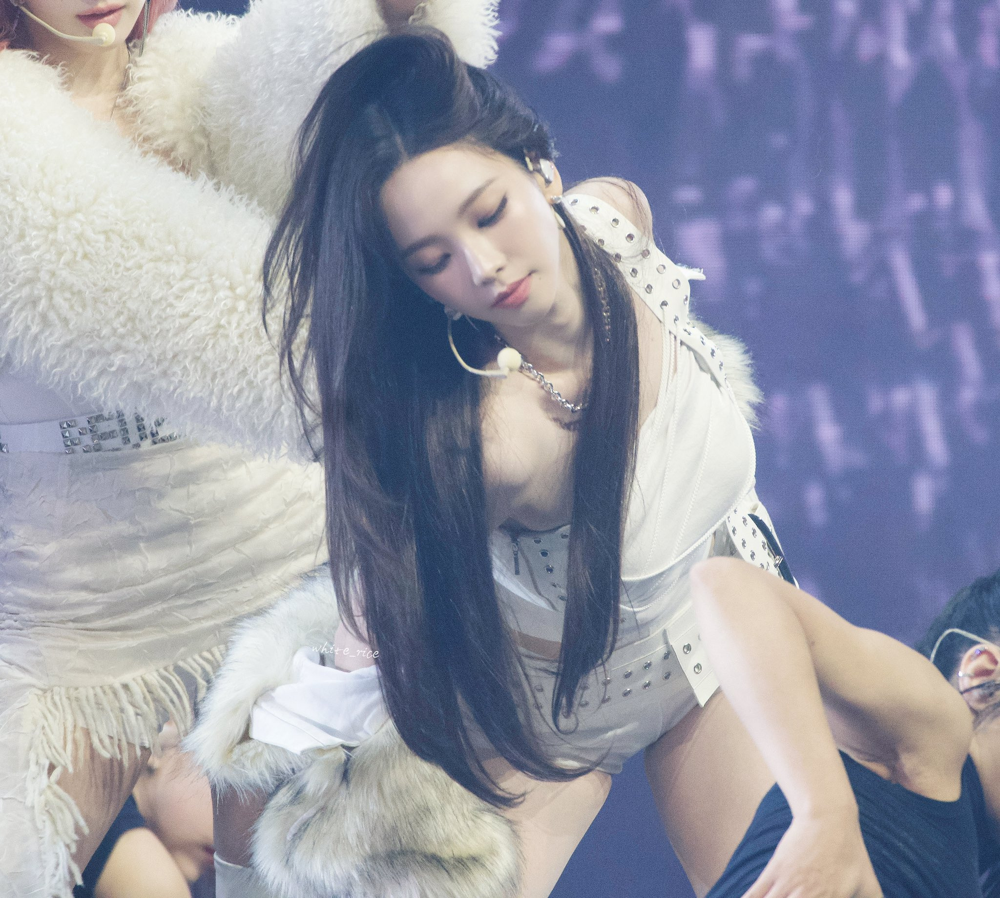 (스압)쫌 많이 예쁜 에스파 카리나.jpgif | 인스티즈