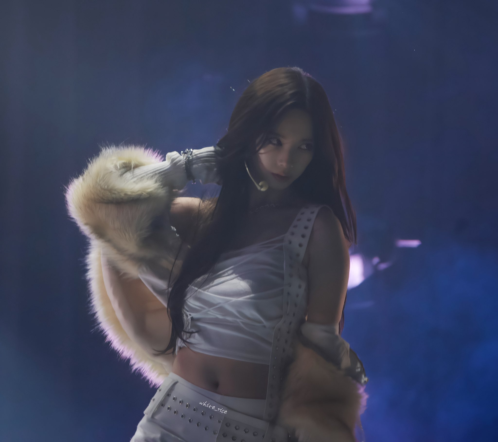 (스압)쫌 많이 예쁜 에스파 카리나.jpgif | 인스티즈
