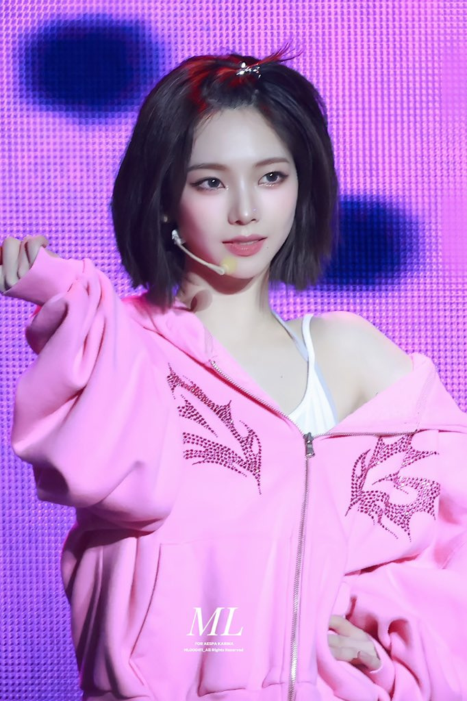 (스압)쫌 많이 예쁜 에스파 카리나.jpgif | 인스티즈