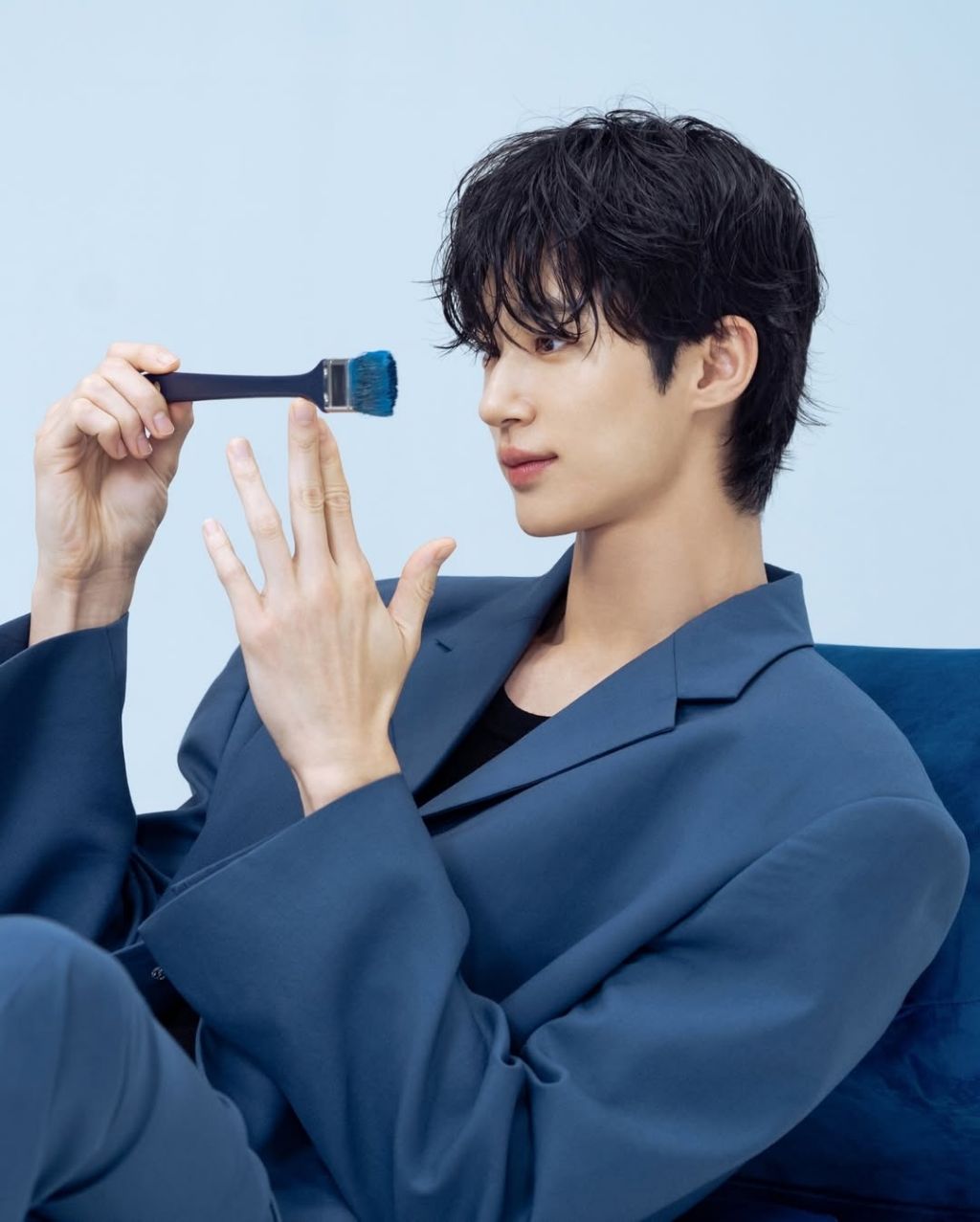 업계 탑 손 모델도 너무 예뻐서 놀랐다는 변우석 손 | 인스티즈