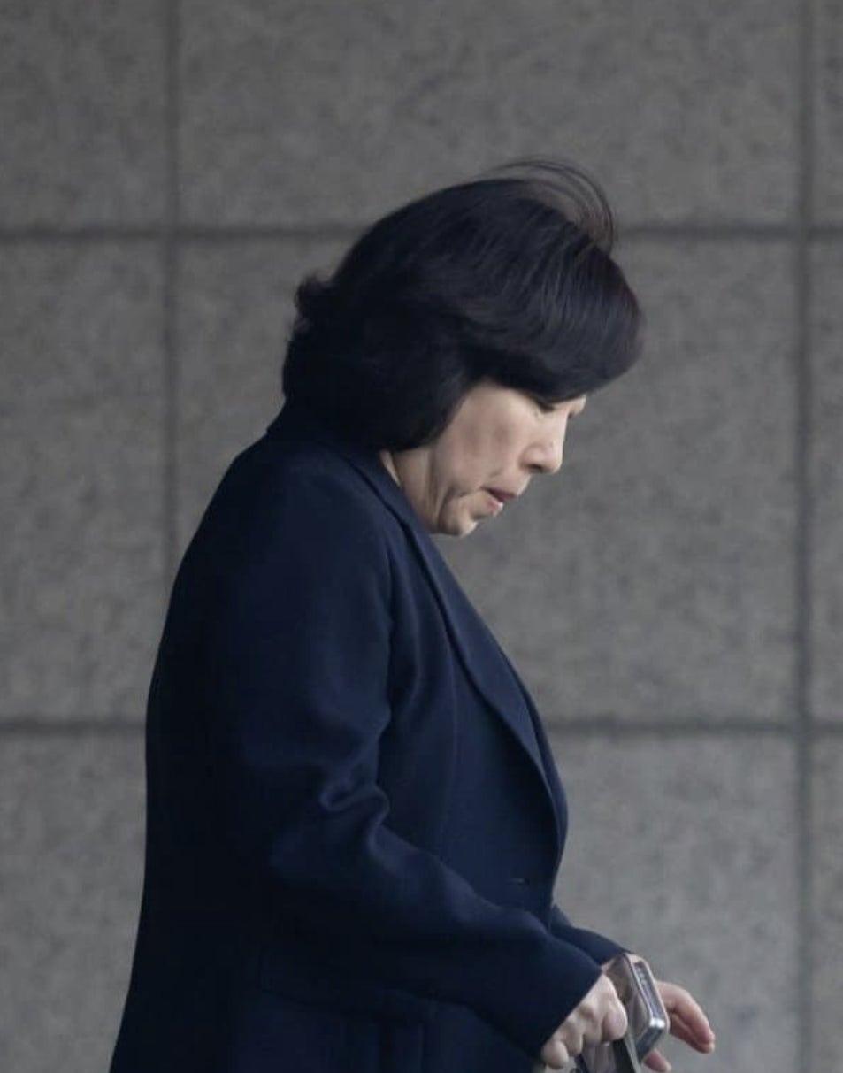 어제자 퇴근하는 헌법재판관들 표정 | 인스티즈