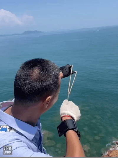  슬링샷을 이용한 손목 낚시