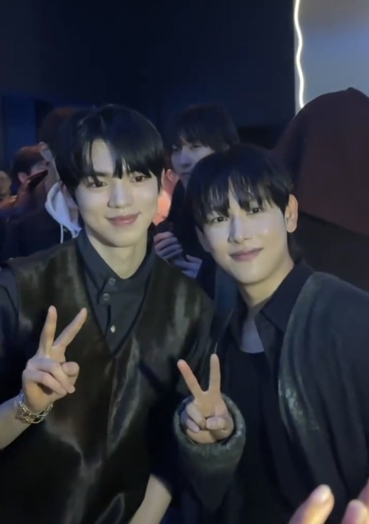  미남과 미남 조합이라는 임시완&amp;차준환 투샷