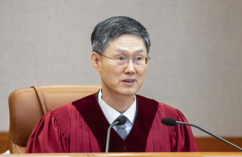 "명문이다, 눈물 나”…찬사 이어진 헌재 尹파면 결정문 | 인스티즈