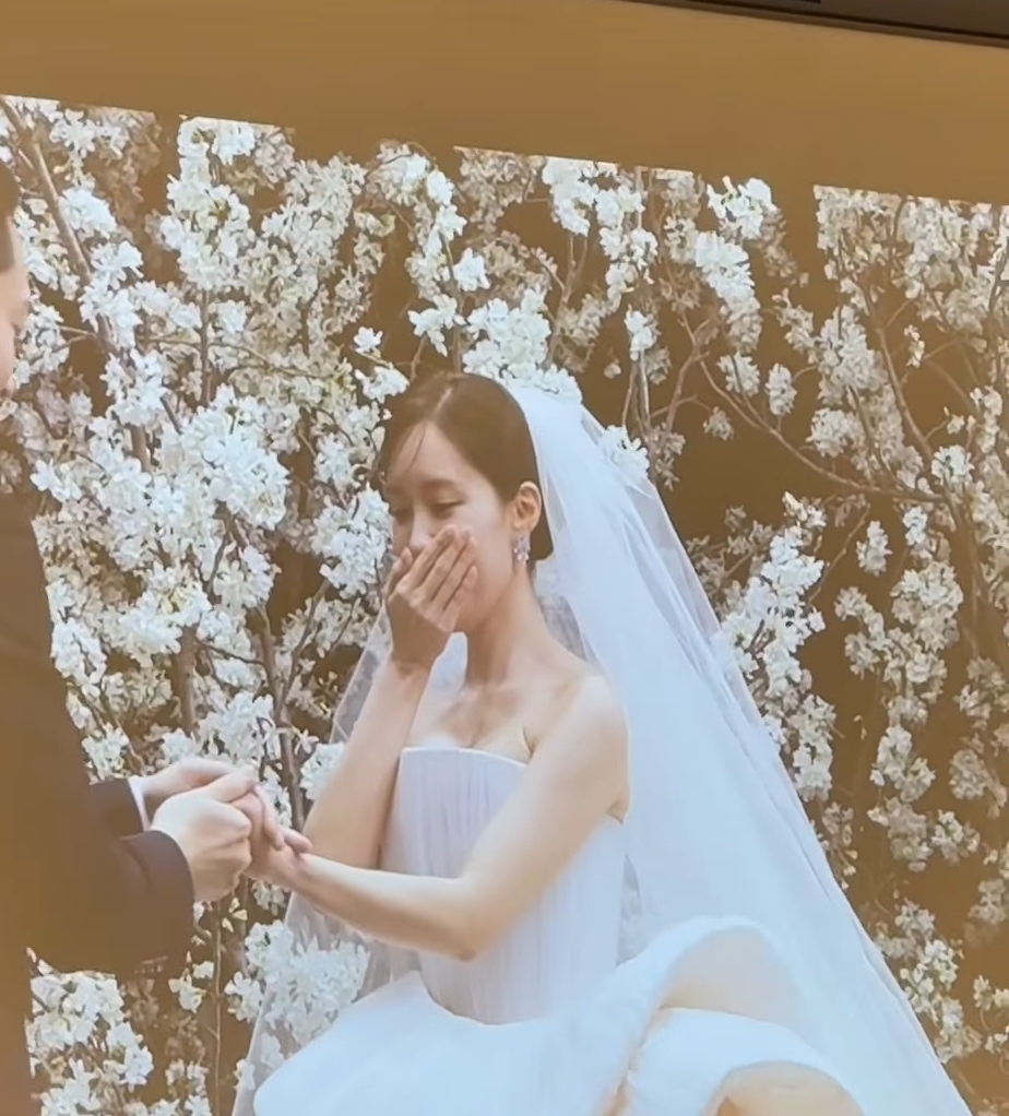 결혼식 올린 티아라 효민 | 인스티즈