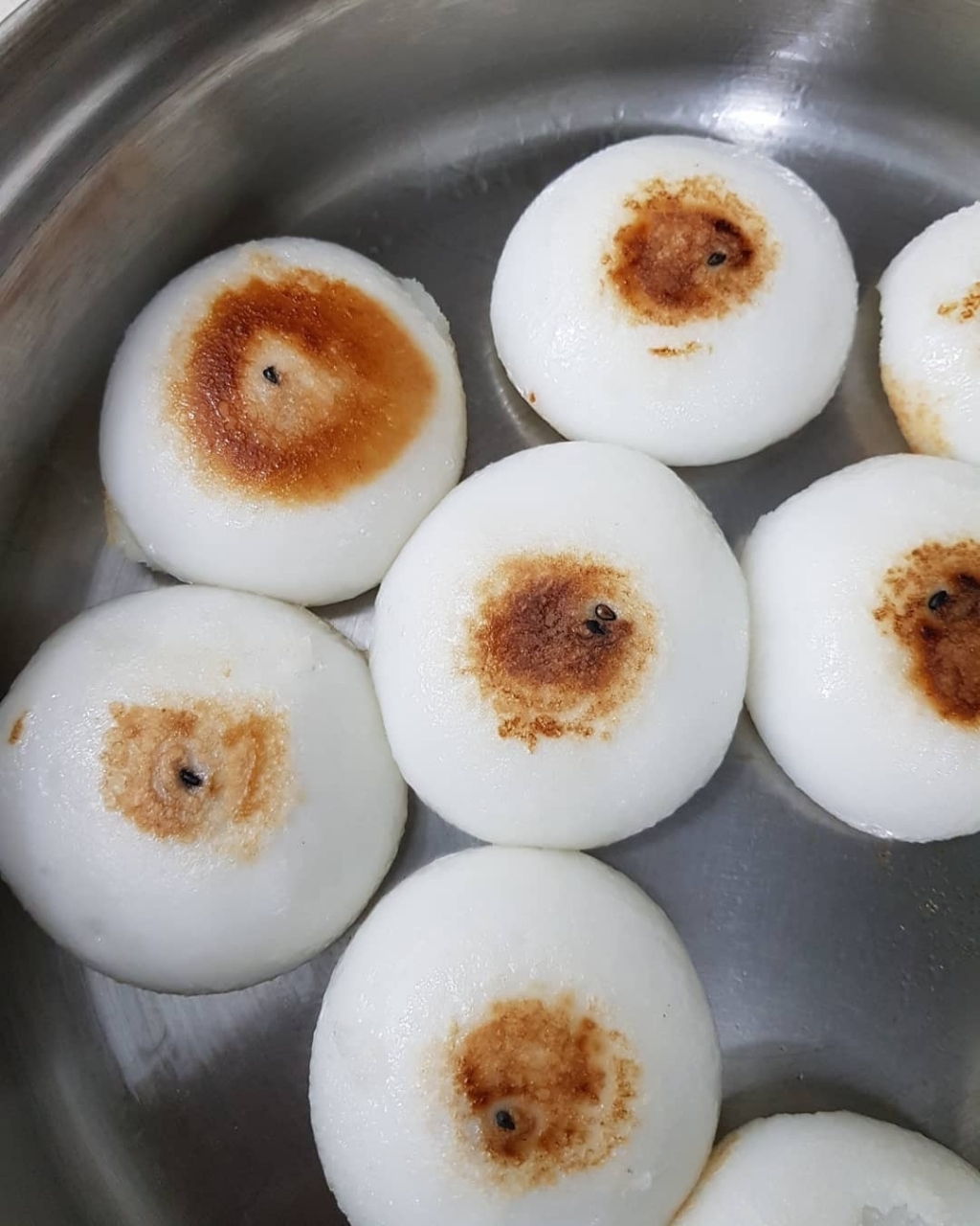 일단 구우면 2배로 짱맛이라는 떡 | 인스티즈