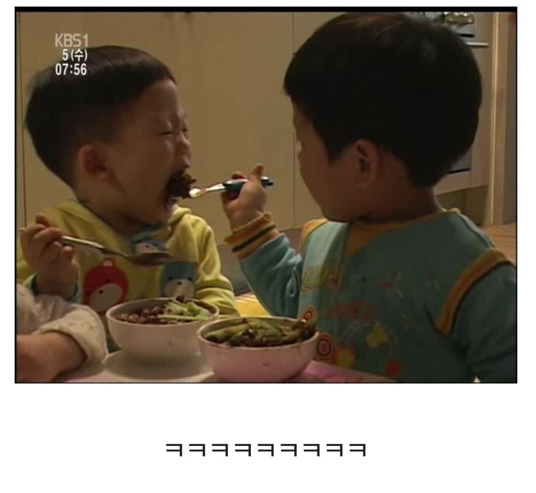 네쌍둥이 어머님이 만들어 먹인 애기들 건강식단.jpg | 인스티즈