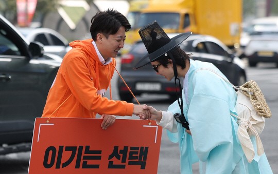 이재명을 히틀러 빗댄 이준석 "자이체프처럼 막아내겠다” | 인스티즈