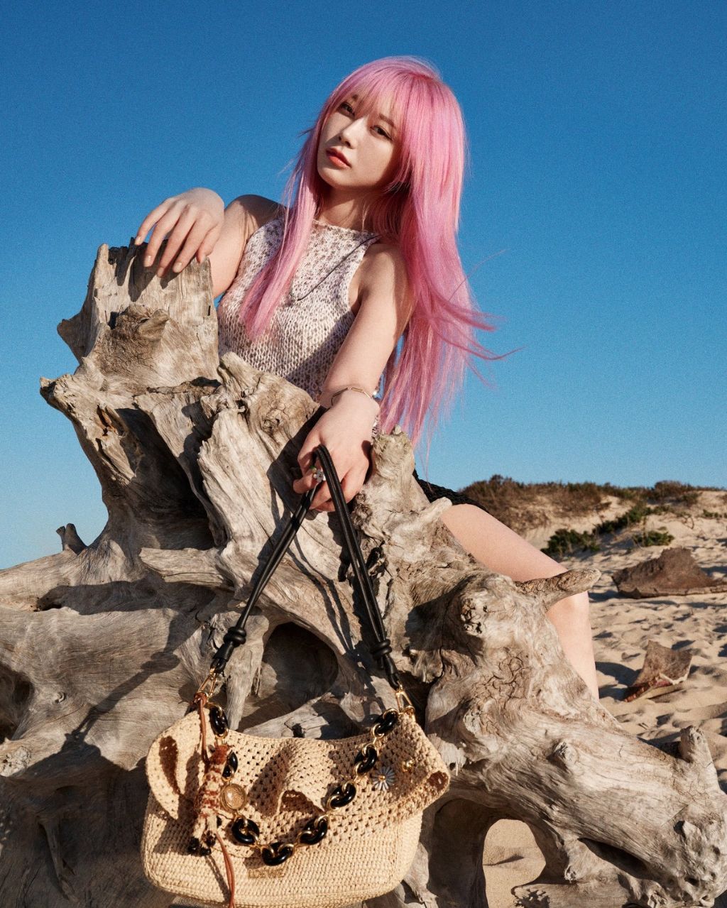 LOEWE PAULA'S IBIZA 2025 에스파 지젤 | 인스티즈