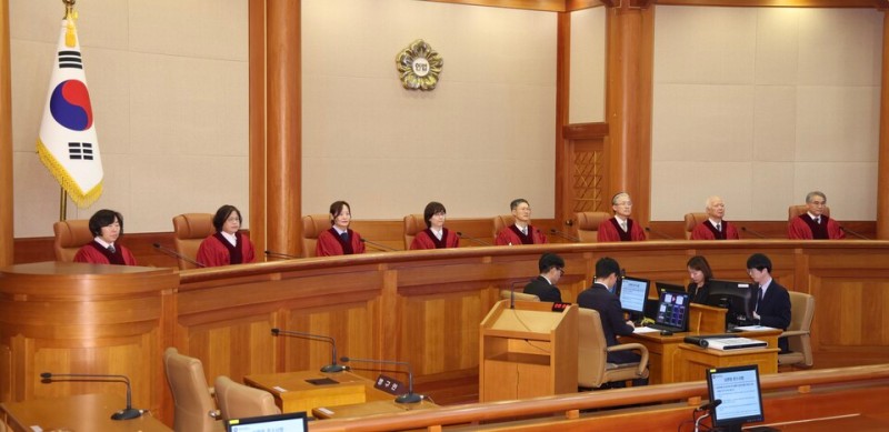 헌재, '韓 탄핵 정족수' 국민의힘 권한쟁의심판 각하…정형식·조한창은 인용 의견 | 인스티즈