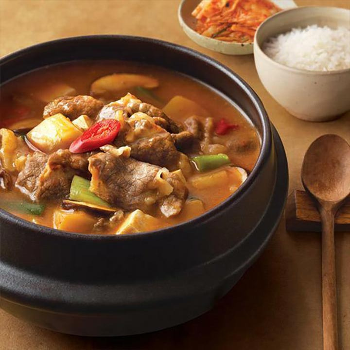  5대5로 격하게 싸운다는 된장찌개 선택