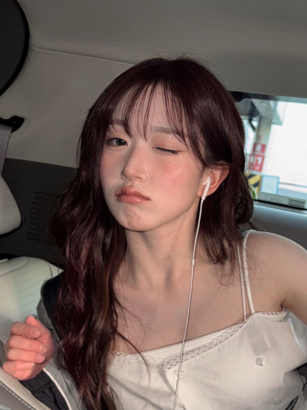 어제 짱예였던 엔믹스 해원 공항출국 미우미우 풀착장 정보 | 인스티즈