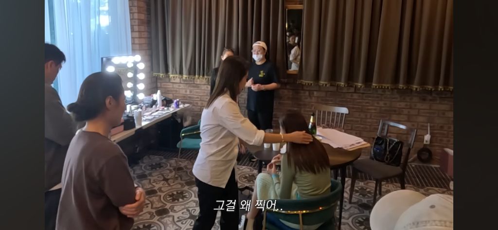 영정사진 찍는 엄마한테 짜증내는 한혜진 눈물 | 인스티즈