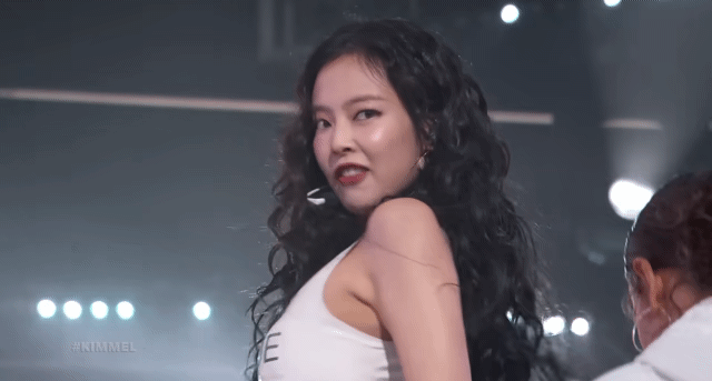 코첼라 제니 출연 대비 만트라 한국어 가사 맹연습하기 (feat.승헌쓰만큼 부르기 목표) | 인스티즈