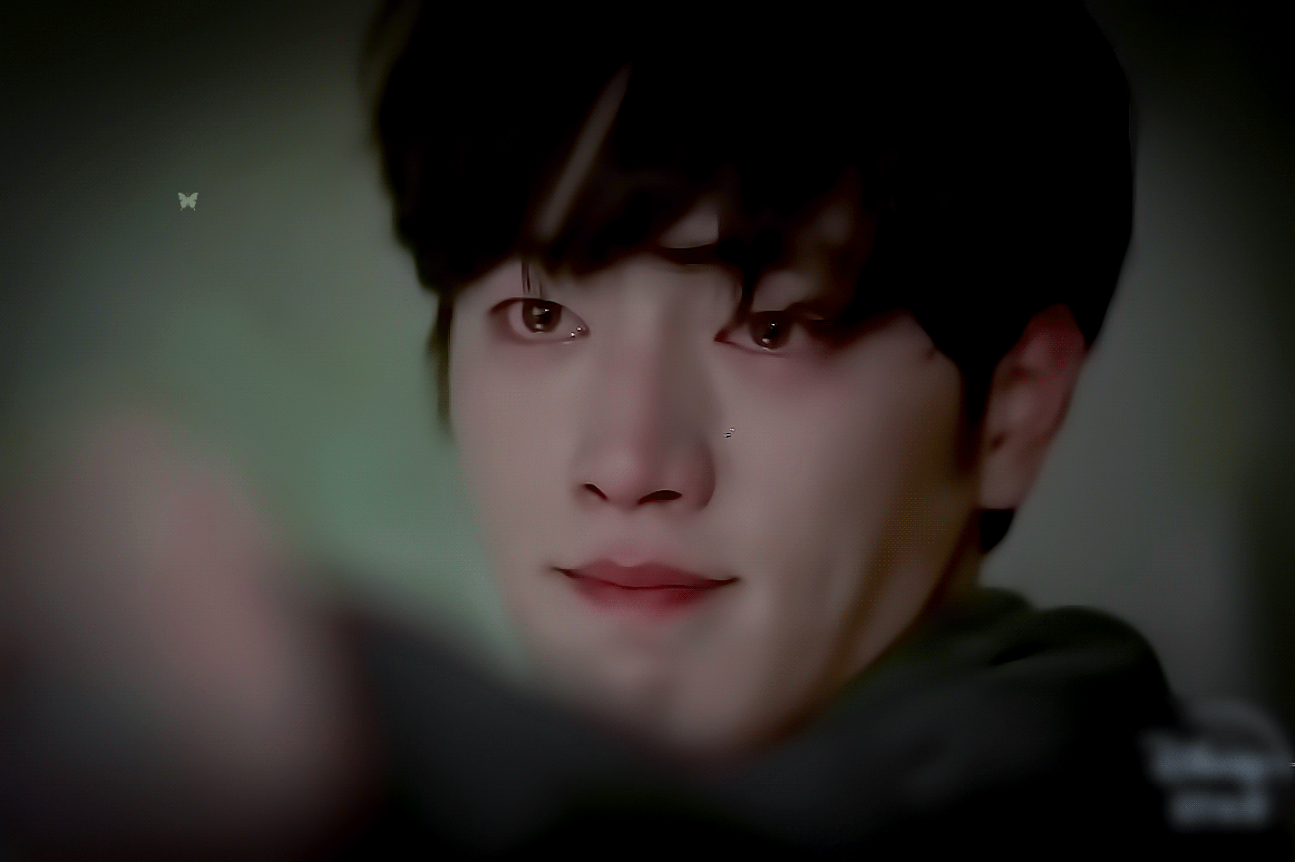 중국에서 방영 도중에 실시간 규제먹고 종영된 BL 드라마 스토리.gif | 인스티즈