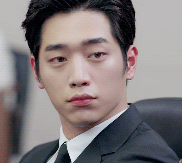중국에서 방영 도중에 실시간 규제먹고 종영된 BL 드라마 스토리.gif | 인스티즈