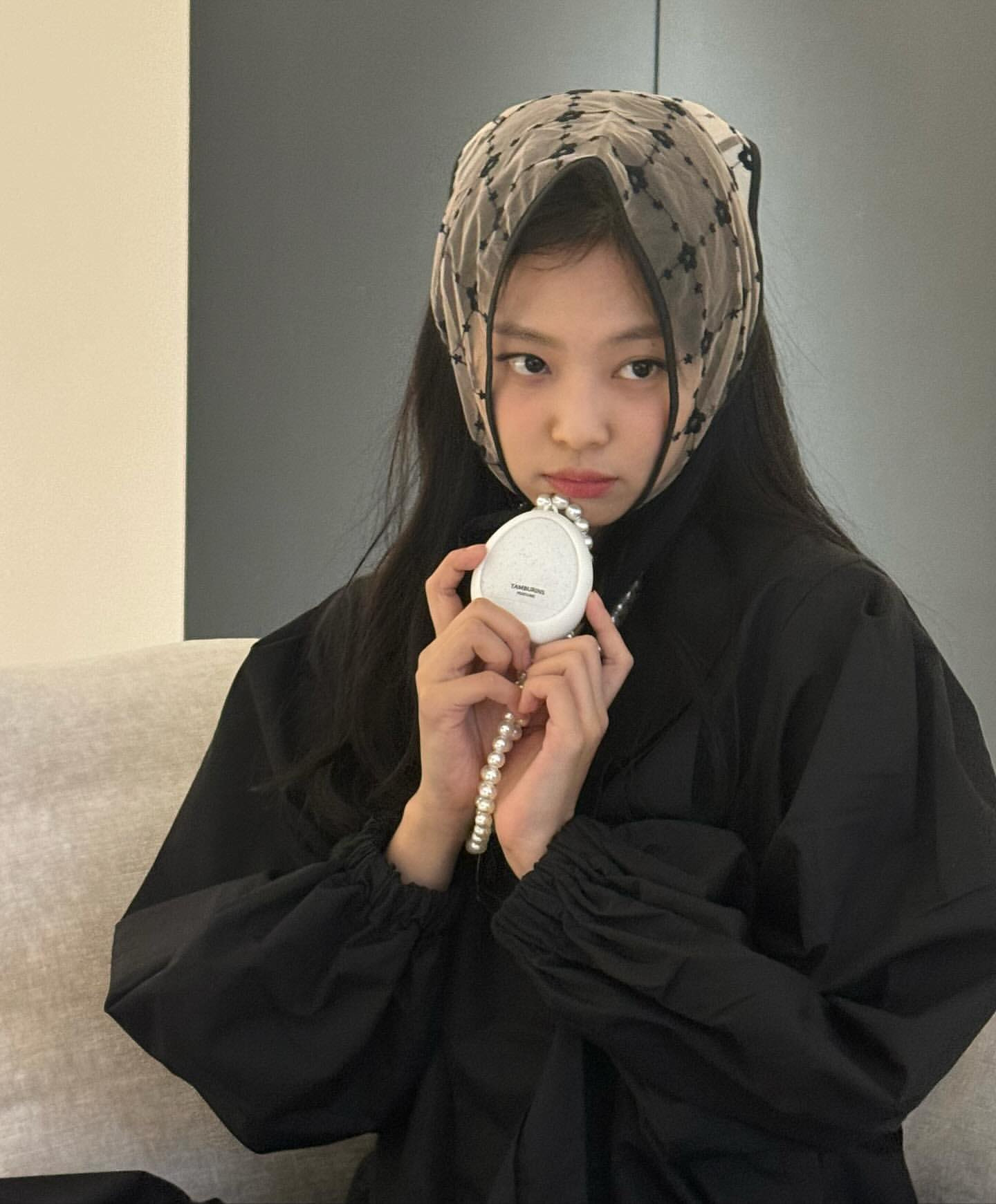 '제니'가 뮤즈이자 아이덴티티 그 자체같은 기업 | 인스티즈