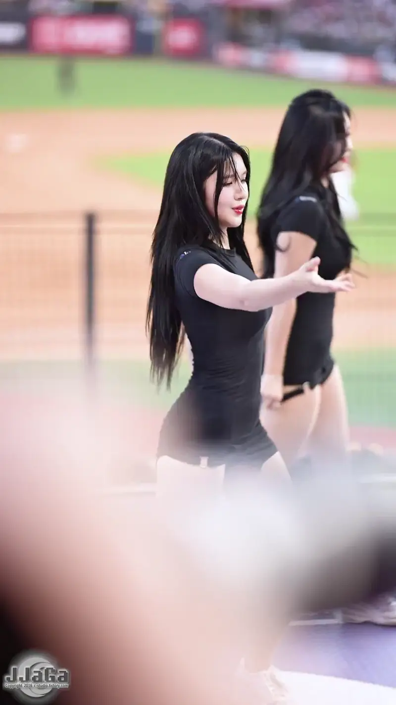 유투부 조회수 1.9억회 치어리다 | 인스티즈