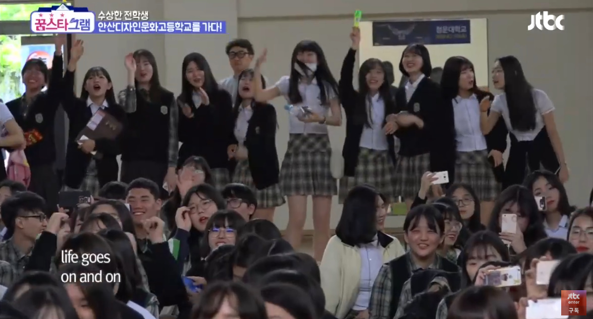 돈자랑,허세,남 비하 가사 절대 안쓴다는 한 래퍼...jpg | 인스티즈