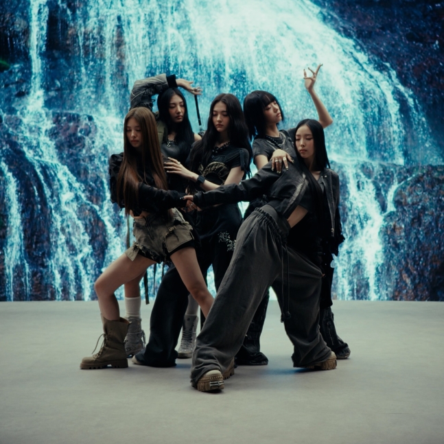 미야오, 강렬한 무대 예고…'핸즈 업', 안무 스포일러 | 인스티즈