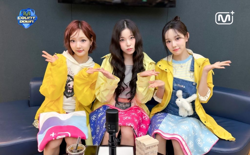 정규직이라고 해도 안어색한 오늘자 엠카 스페셜엠씨 | 인스티즈