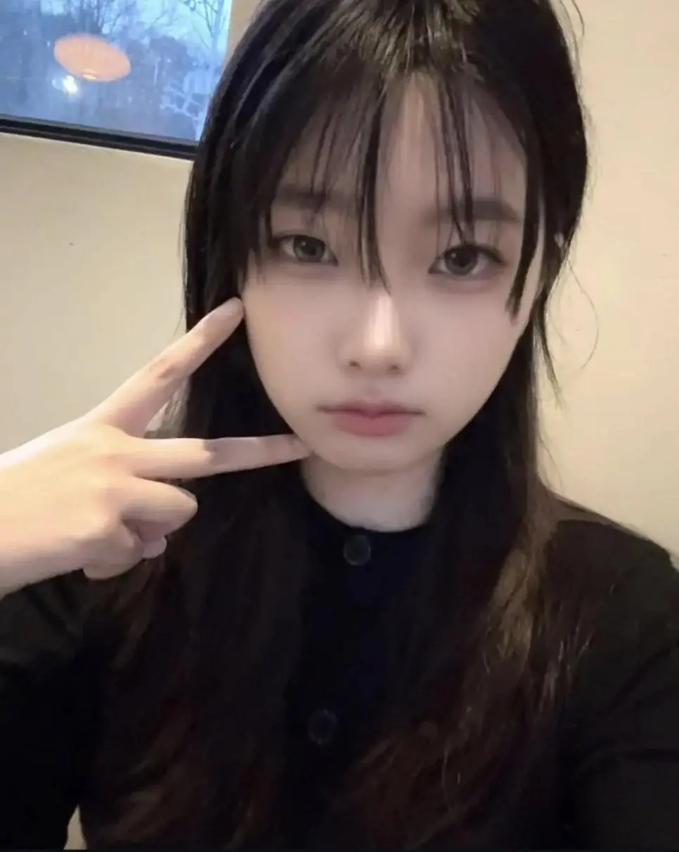 성인툰 작가 실물 | 인스티즈