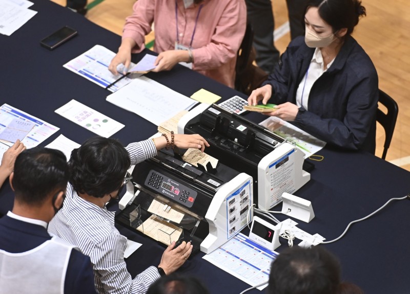 "3년 거주시 중국인에게 투표권주는데 중국은 안줘" 선거법 개정 | 인스티즈