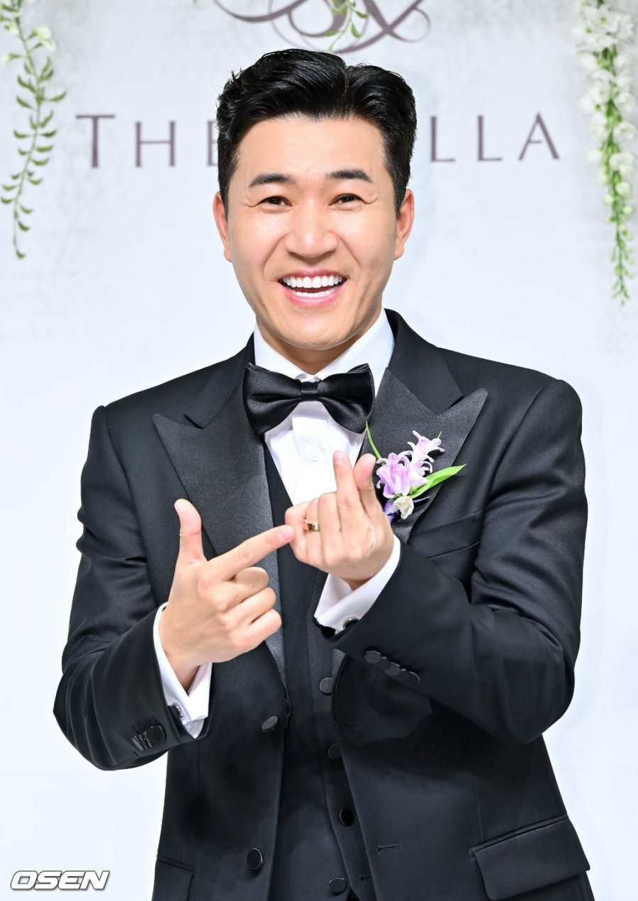 오늘 결혼한 김종민 | 인스티즈