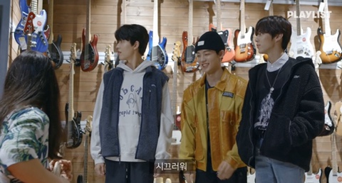  같이 다니는 친구들보다 집안형편 ㅂㄹ면 공감되는 상황.jpg