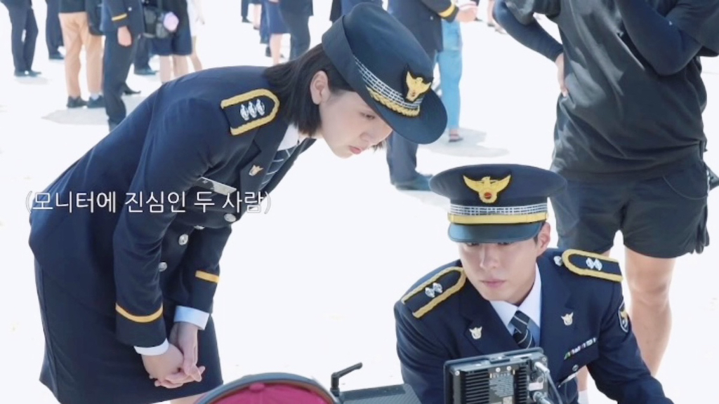 김소현: 너 아직도 나 좋아해? / 박보검: 응. 그럼 안돼? | 인스티즈
