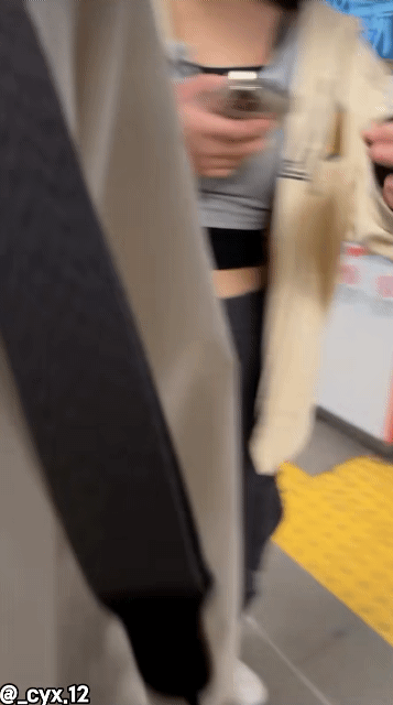  지하철 인증 후기 참사.gif1
