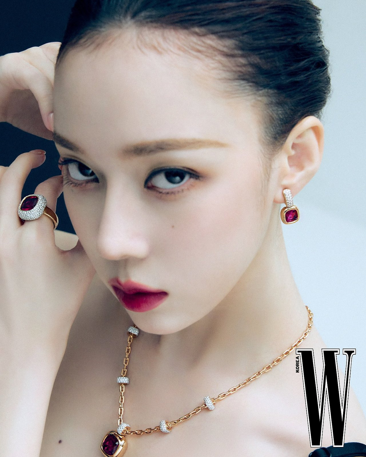 윈터 더블유 코리아 화보jpg