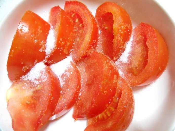 토마토에 설탕 뿌려먹을 때마다 듣는 말 | 인스티즈