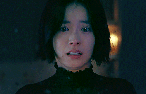 단편영화 같은 보건교사 안은영 속 에피소드 '가로등 아래 김강선' | 인스티즈