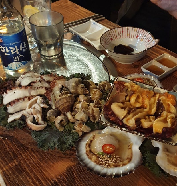 30대 이상만 입장 가능하다는 홍대 동교해물 | 인스티즈