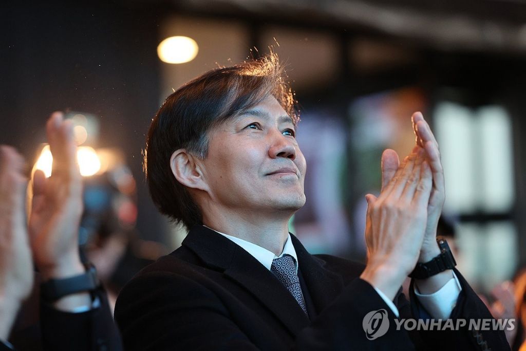 한동훈 탈덕러(찐임)들이 찾아냈던 조국 손민수하는 한동훈 | 인스티즈