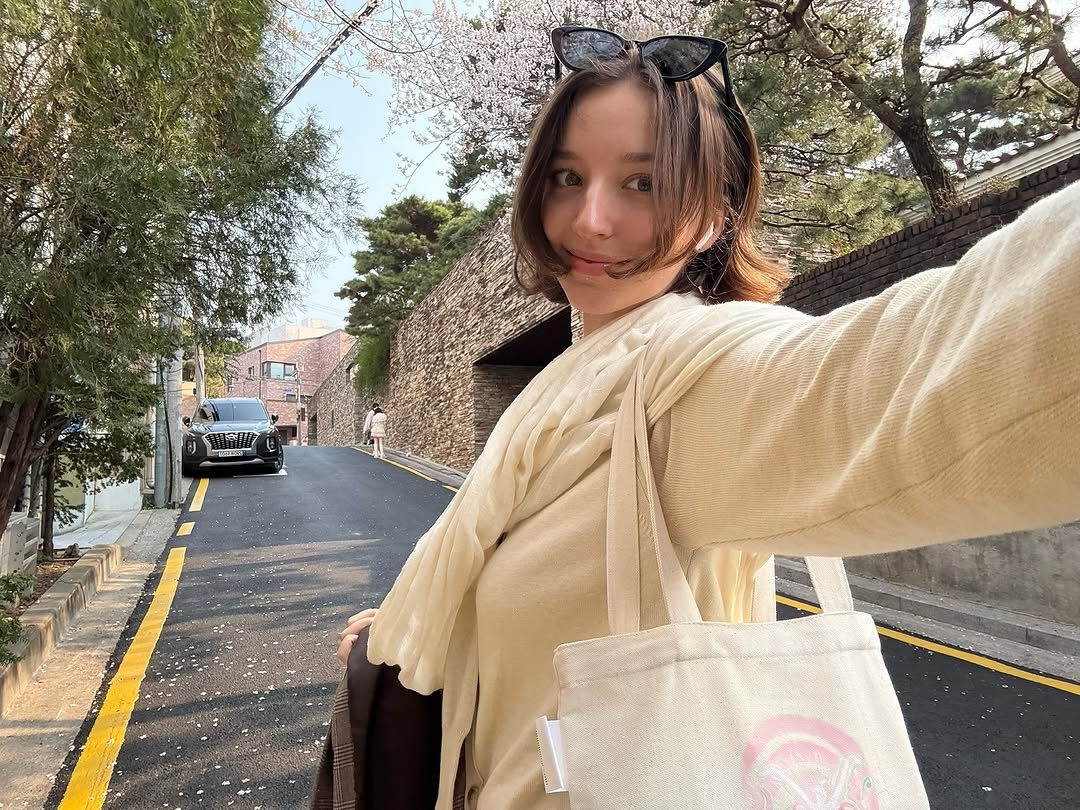 안젤리나 다닐로바 근황.jpg | 인스티즈